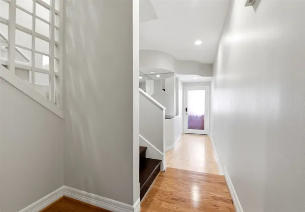 $3,300 | 4004 Montrose Boulevard, Unit 43, Houston, TX 77006