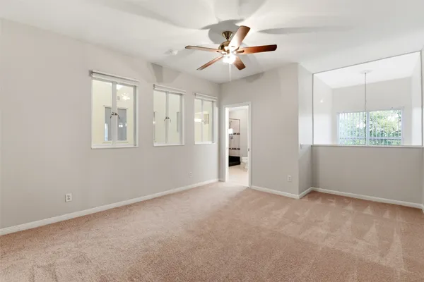 $3,300 | 4004 Montrose Boulevard, Unit 43, Houston, TX 77006
