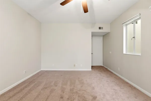$3,300 | 4004 Montrose Boulevard, Unit 43, Houston, TX 77006