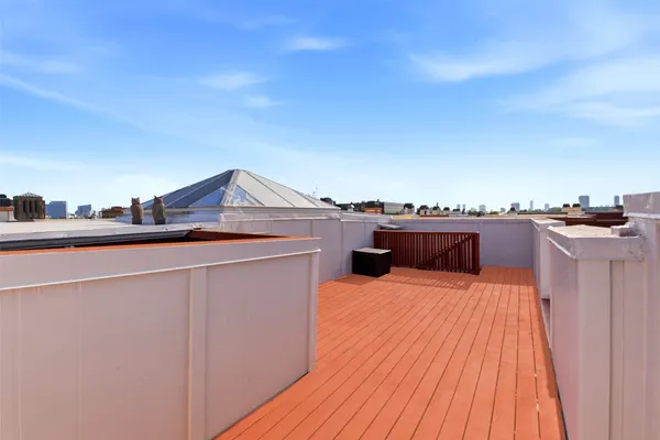 $3,300 | 4004 Montrose Boulevard, Unit 43, Houston, TX 77006