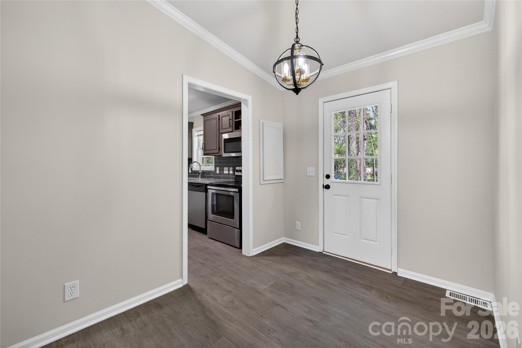 5000 Kerr Lane Charlotte, NC 28216 - Photo 9 of 27 Gallery Image 9