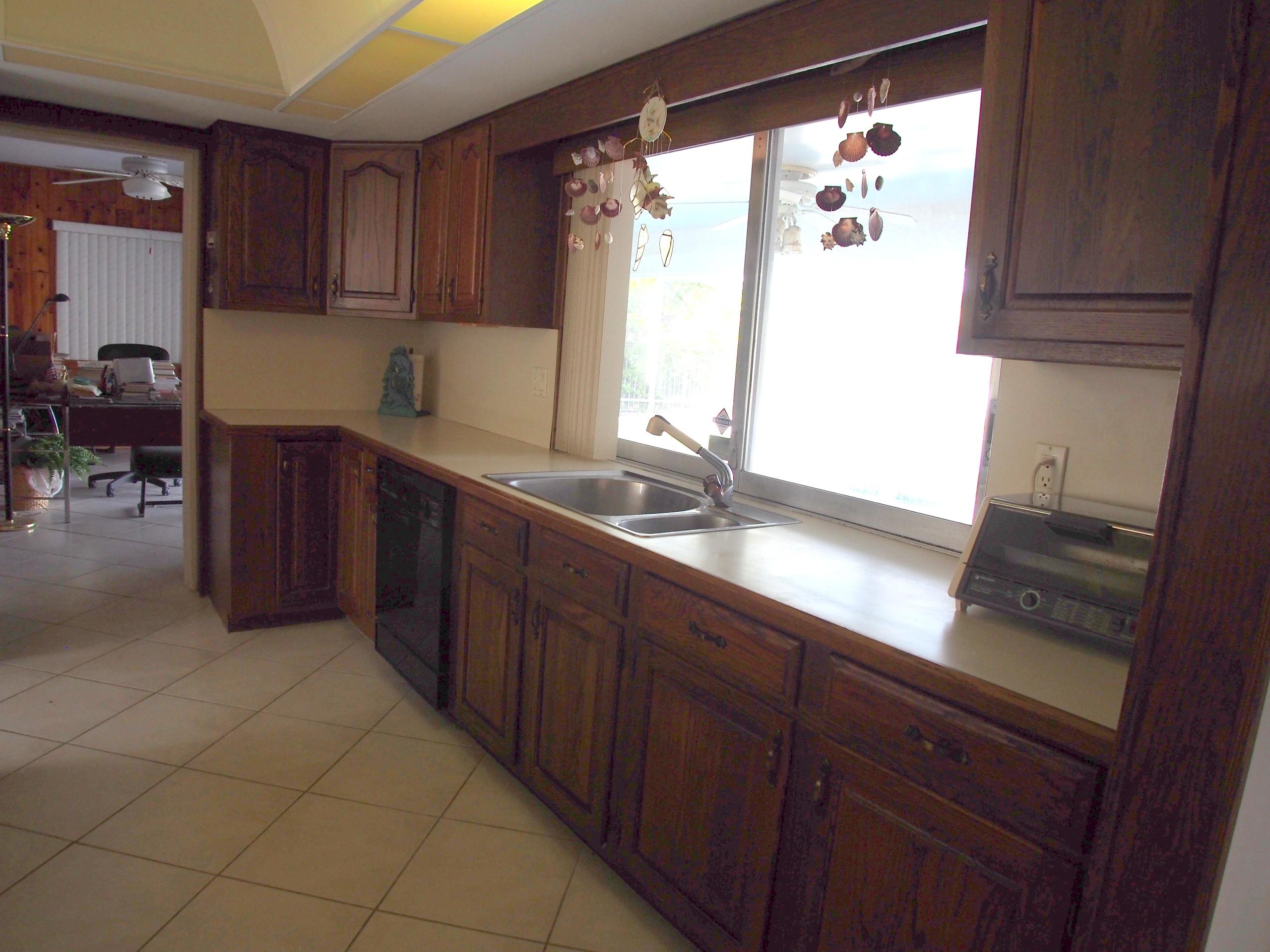 761 Northeast 69th Street Boca Raton, FL 33487 - Photo 23 of 44 Kitchen