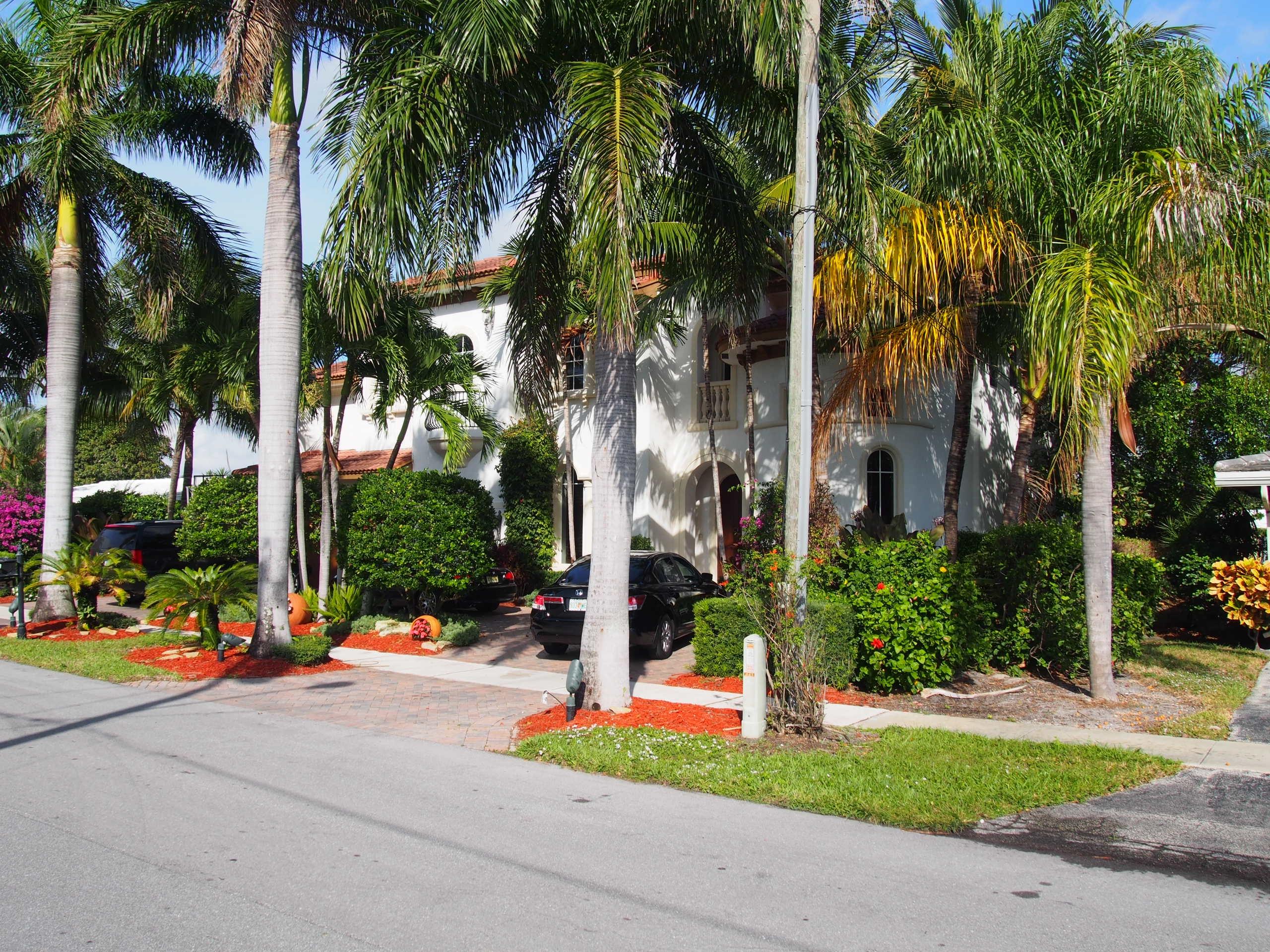 761 Northeast 69th Street Boca Raton, FL 33487 - Photo 5 of 44 Surrounding Neighbors