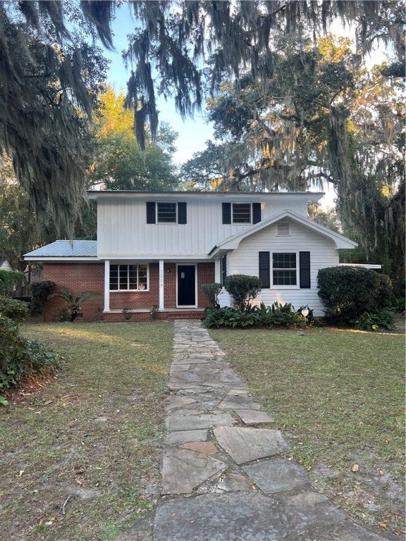 1226 Magnolia Avenue Brunswick, GA 31520 - Photo 3 of 23