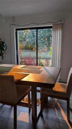 $2,600 | 369 Lakeview Drive, Unit 101, Weston, FL 33326