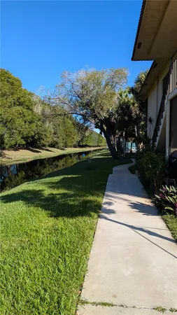 $2,600 | 369 Lakeview Drive, Unit 101, Weston, FL 33326