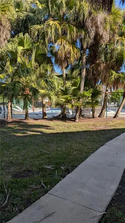 $2,600 | 369 Lakeview Drive, Unit 101, Weston, FL 33326