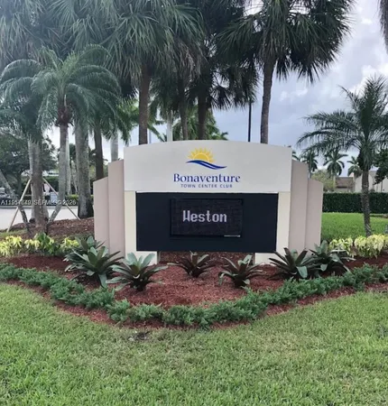 $2,600 | 369 Lakeview Drive, Unit 101, Weston, FL 33326