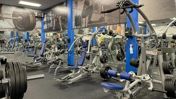 $2,600 | 369 Lakeview Drive, Unit 101, Weston, FL 33326