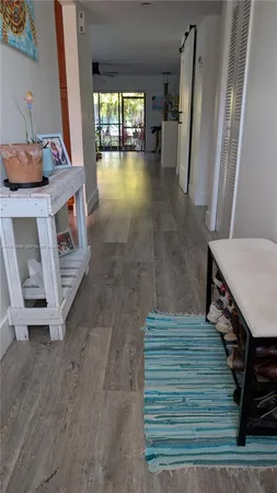 $2,600 | 369 Lakeview Drive, Unit 101, Weston, FL 33326