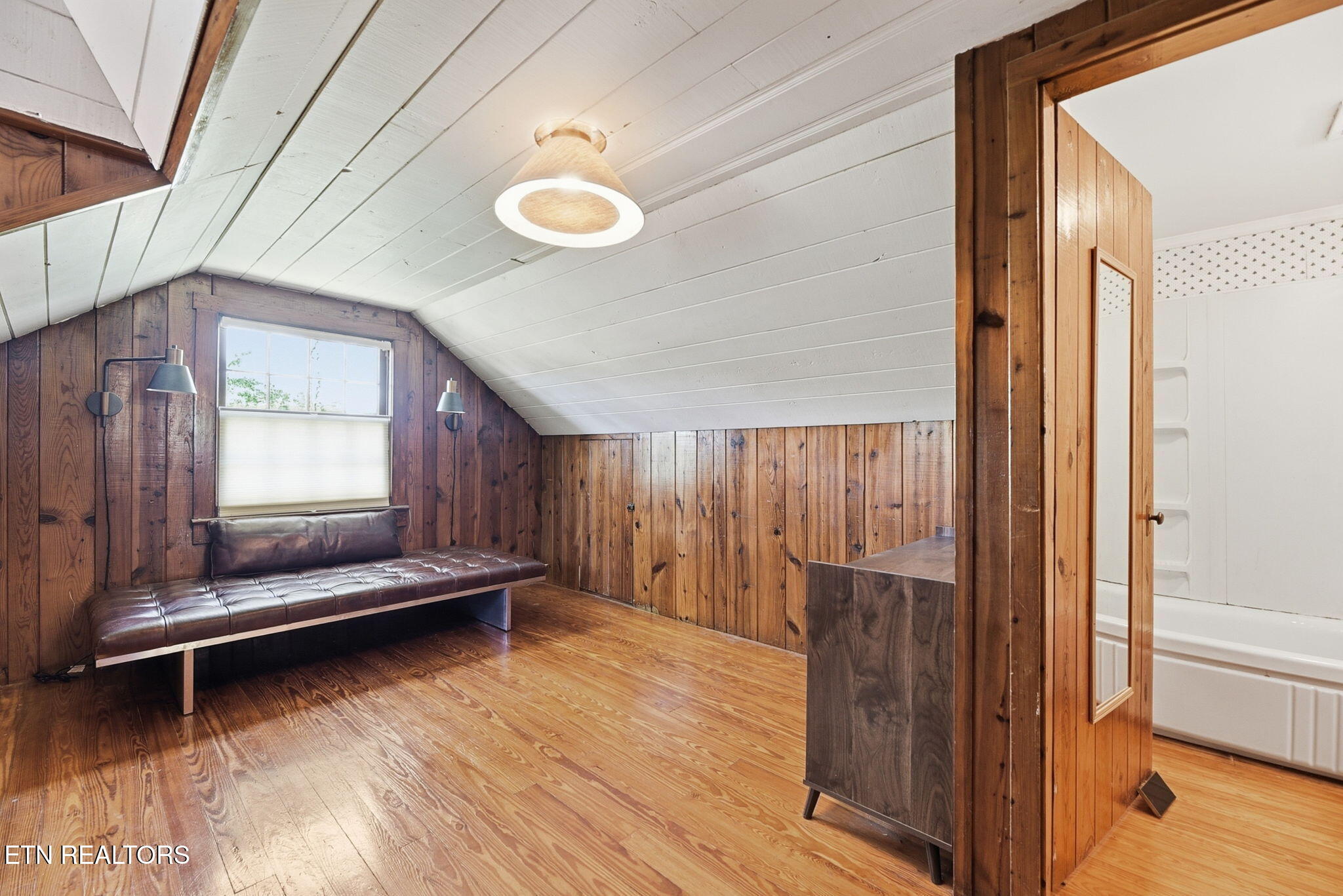 5220 Haynes-Sterchi Road Knoxville, TN 37912 - Photo 34 of 54 3rd Bedrm, upstairs, w/ Eaves Storage