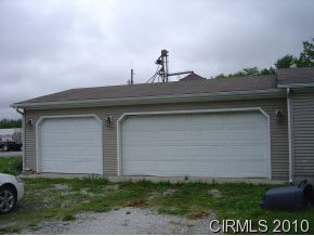 705 East 3rd Street Fairmount, IN 46928 - Photo 2 of 10
