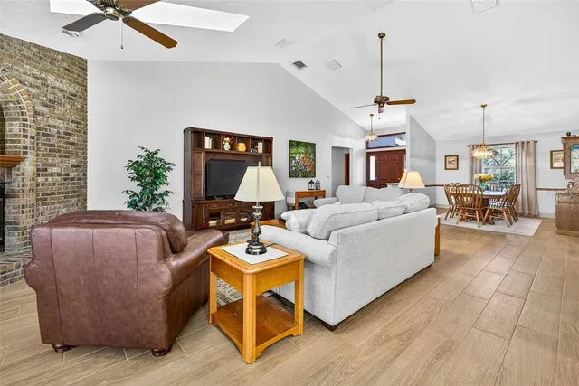 $525,000 | 2401 Natures Court, Valrico, FL 33596