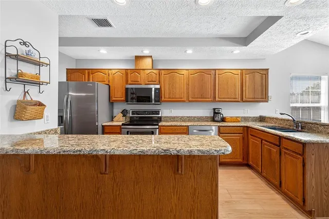 $525,000 | 2401 Natures Court, Valrico, FL 33596