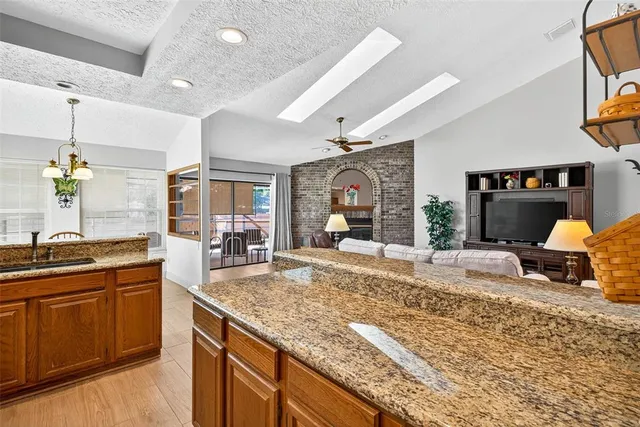 $525,000 | 2401 Natures Court, Valrico, FL 33596