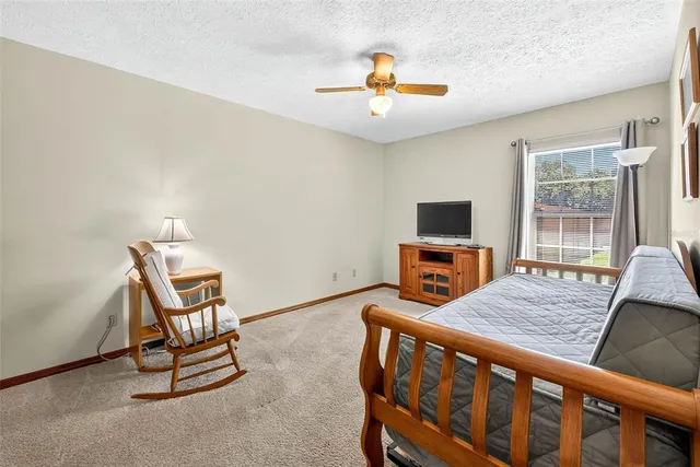 $525,000 | 2401 Natures Court, Valrico, FL 33596