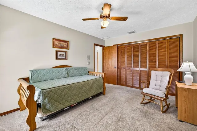 $525,000 | 2401 Natures Court, Valrico, FL 33596