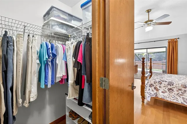 $525,000 | 2401 Natures Court, Valrico, FL 33596