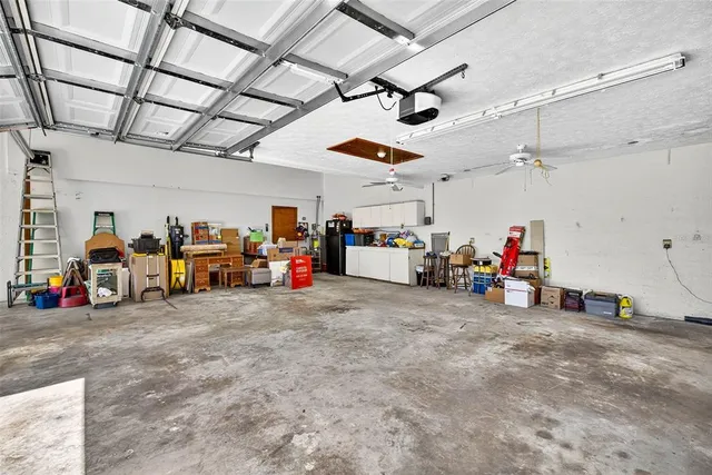 $525,000 | 2401 Natures Court, Valrico, FL 33596