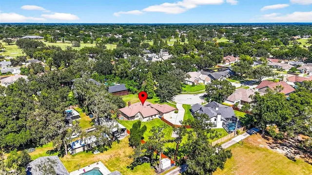 $525,000 | 2401 Natures Court, Valrico, FL 33596