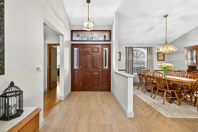 $525,000 | 2401 Natures Court, Valrico, FL 33596