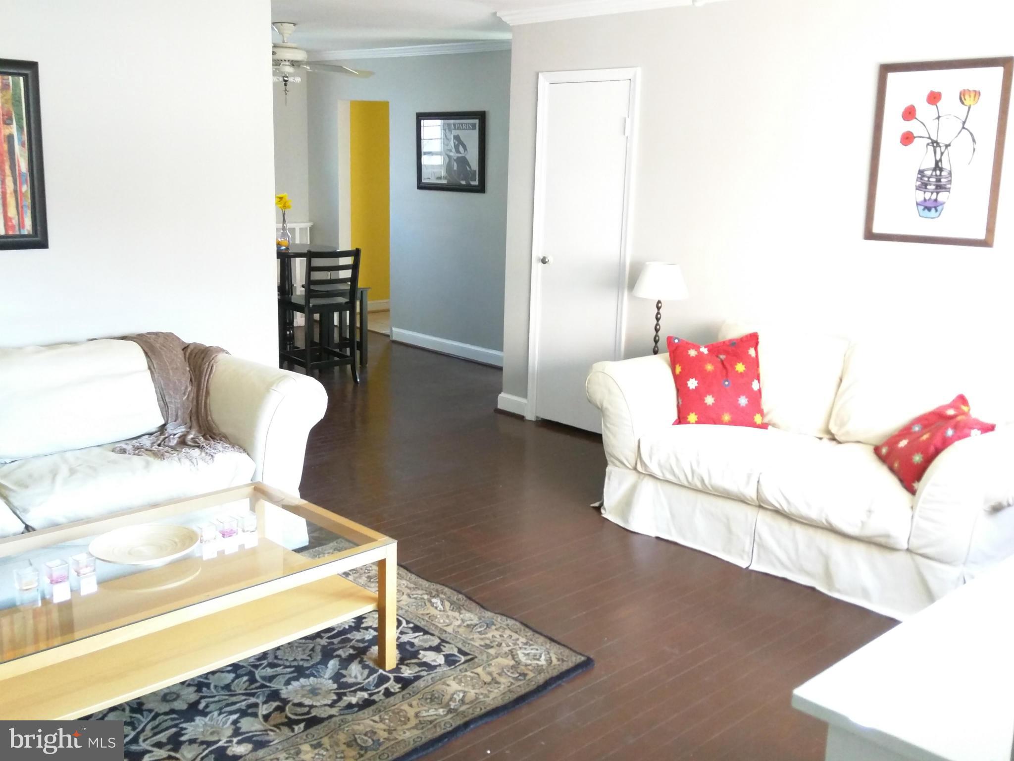 5214 8th Road South, Unit 8 Arlington, VA 22204 - Photo 3 of 26 Living Room w/ view to dining room