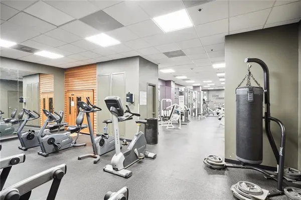 $1,275 | 1205 St Charles Avenue, Unit 714, New Orleans, LA 70130