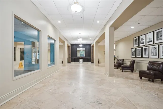 $1,275 | 1205 St Charles Avenue, Unit 714, New Orleans, LA 70130