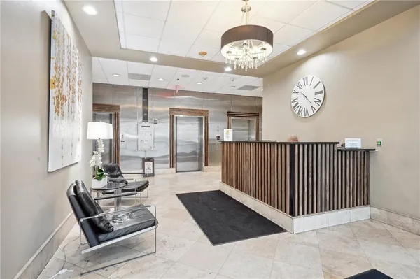 $1,275 | 1205 St Charles Avenue, Unit 714, New Orleans, LA 70130