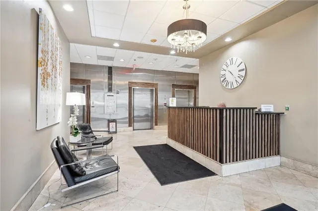 $1,275 | 1205 St Charles Avenue, Unit 714, New Orleans, LA 70130