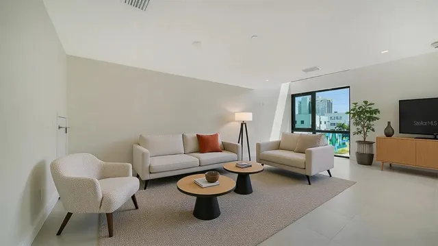 a view of empty room with window