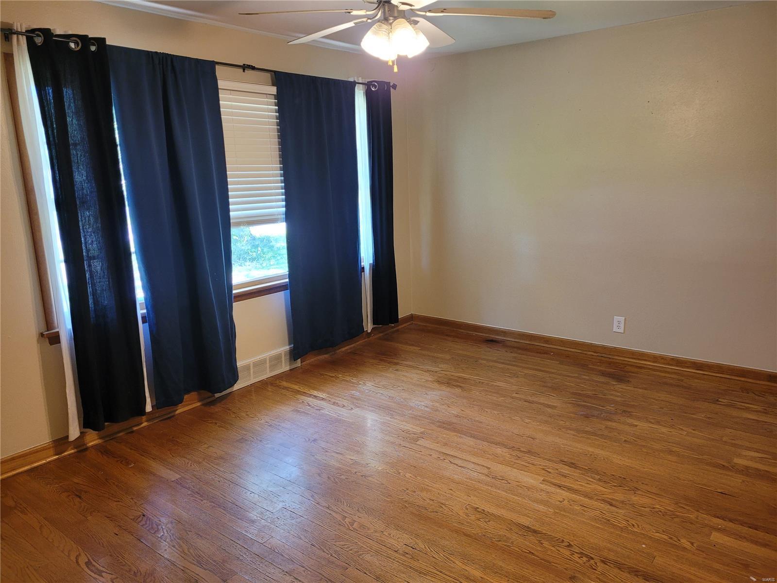 4021 Mt Olive Road St. Louis, MO 63125 - Photo 6 of 28 Gallery Image 6