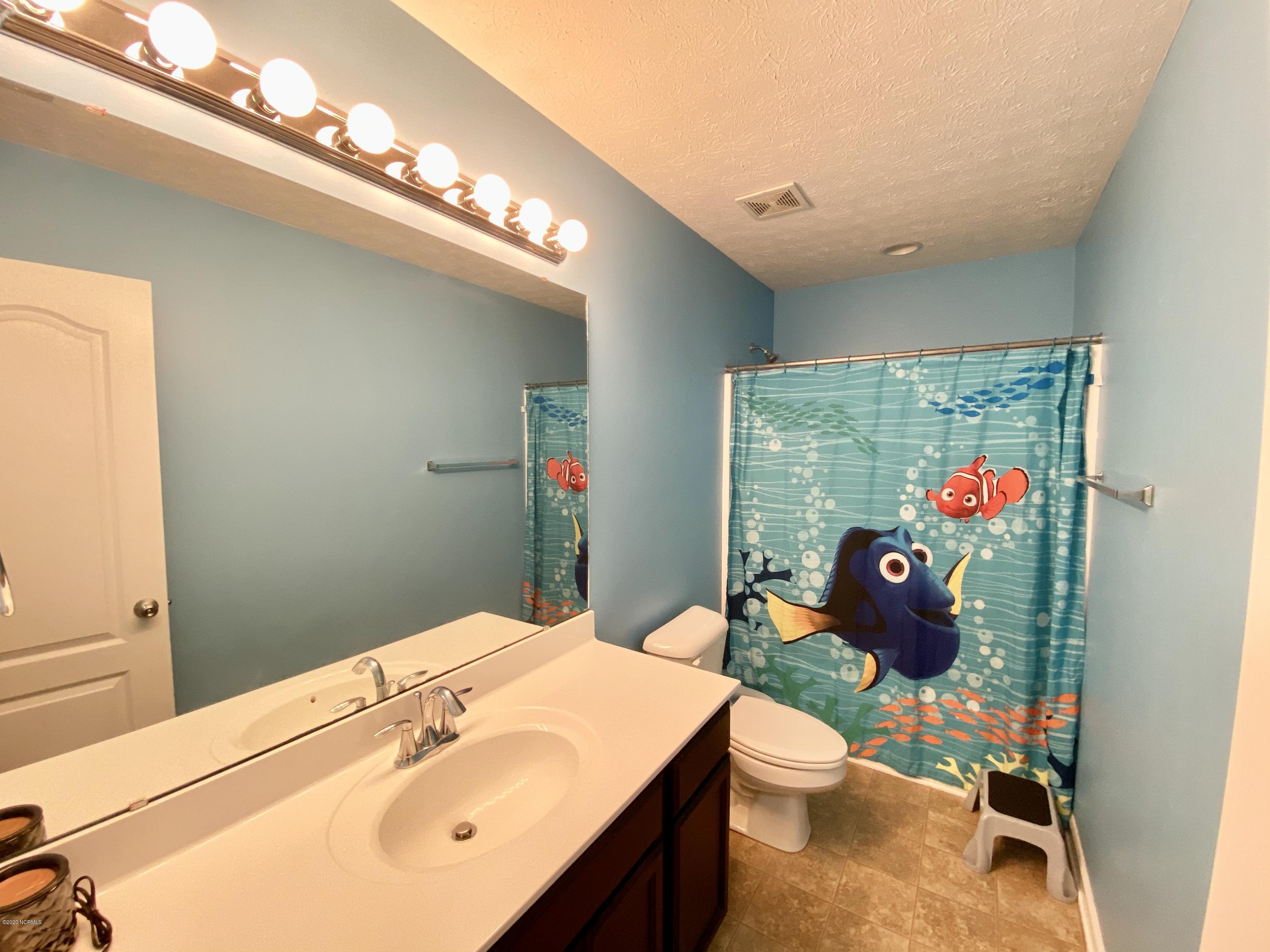 277 Station House Road New Bern, NC 28562 - Photo 28 of 48 Guest Bathroom