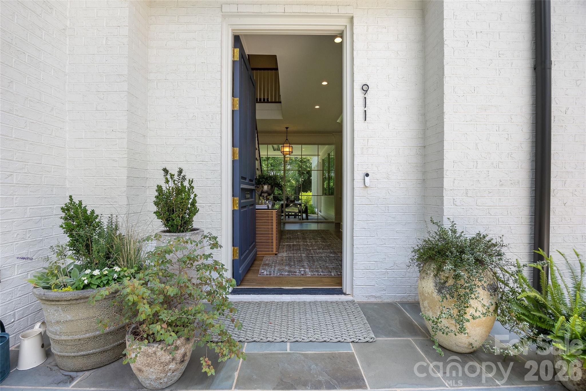 911 Colville Road Charlotte, NC 28207 - Photo 2 of 48