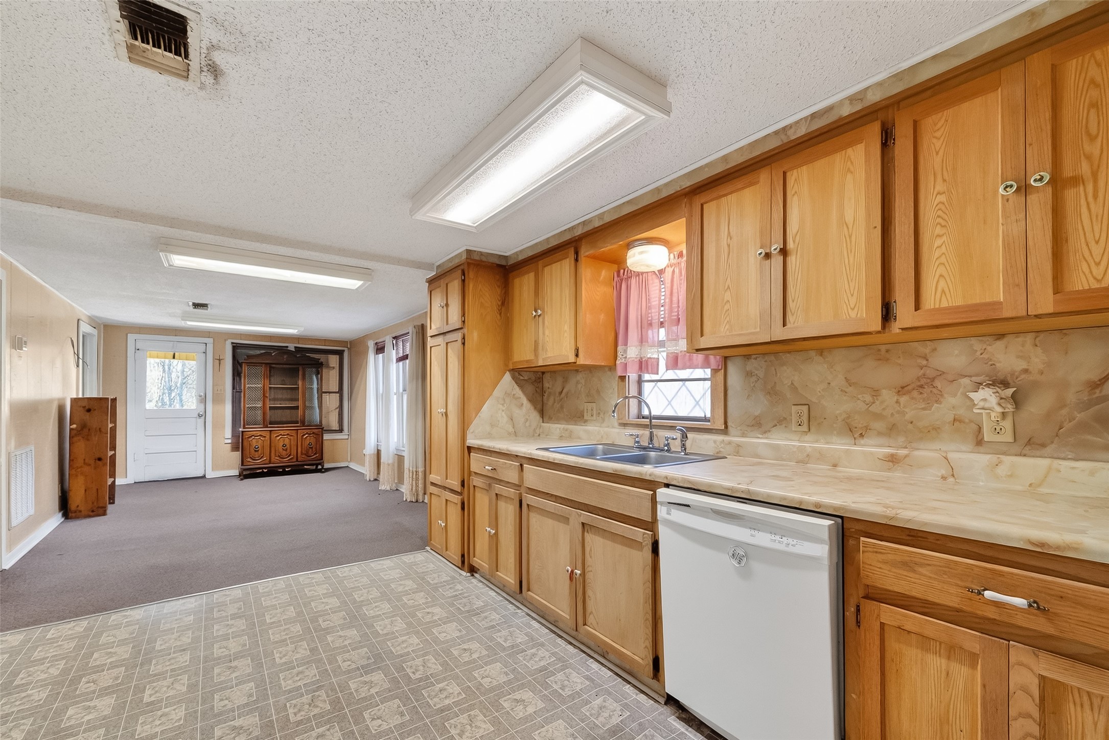 5116 Ike Franks Road Santa Fe, TX 77517 - Photo 11 of 40