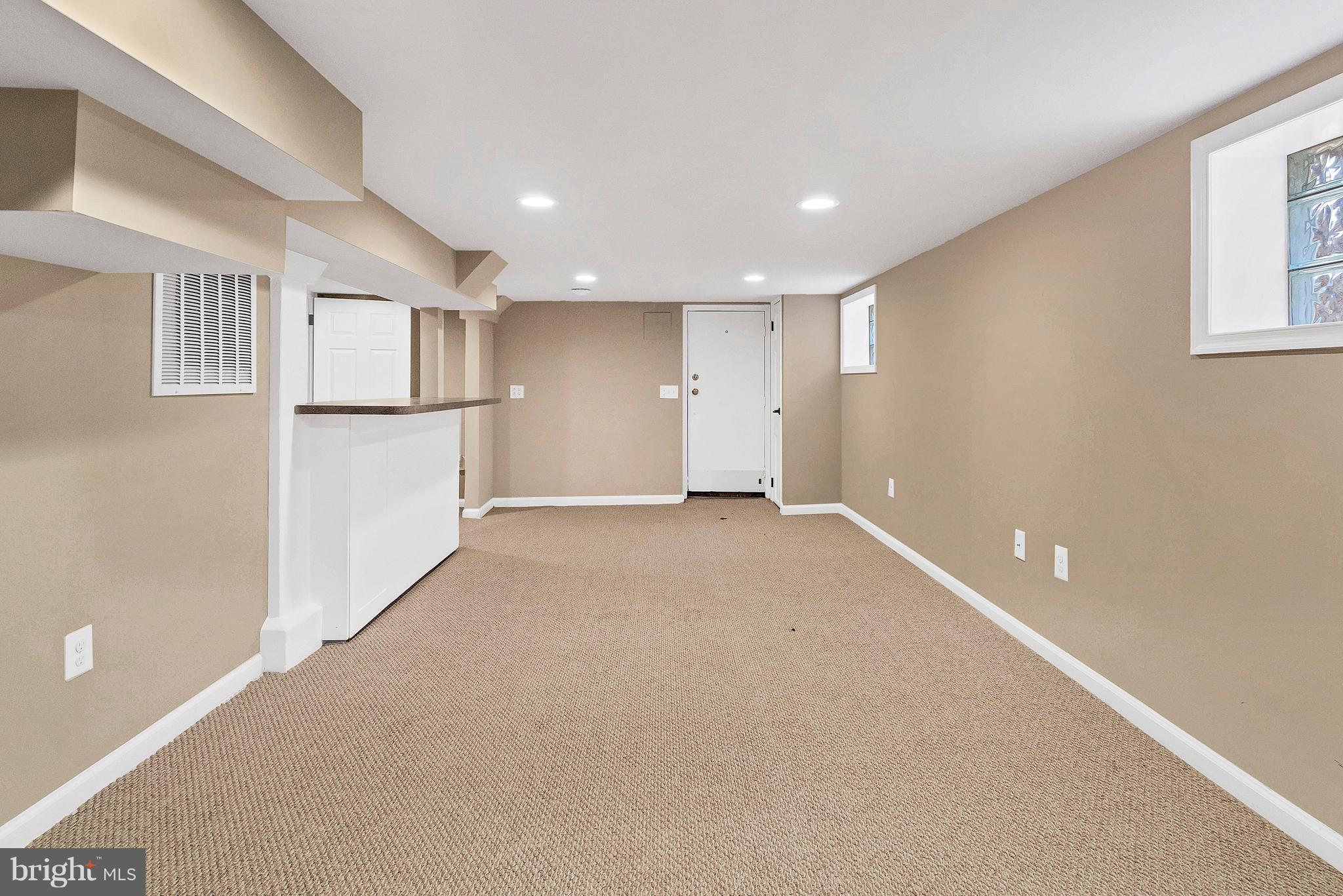 605 St Dunstans Road Baltimore, MD 21212 - Photo 37 of 43