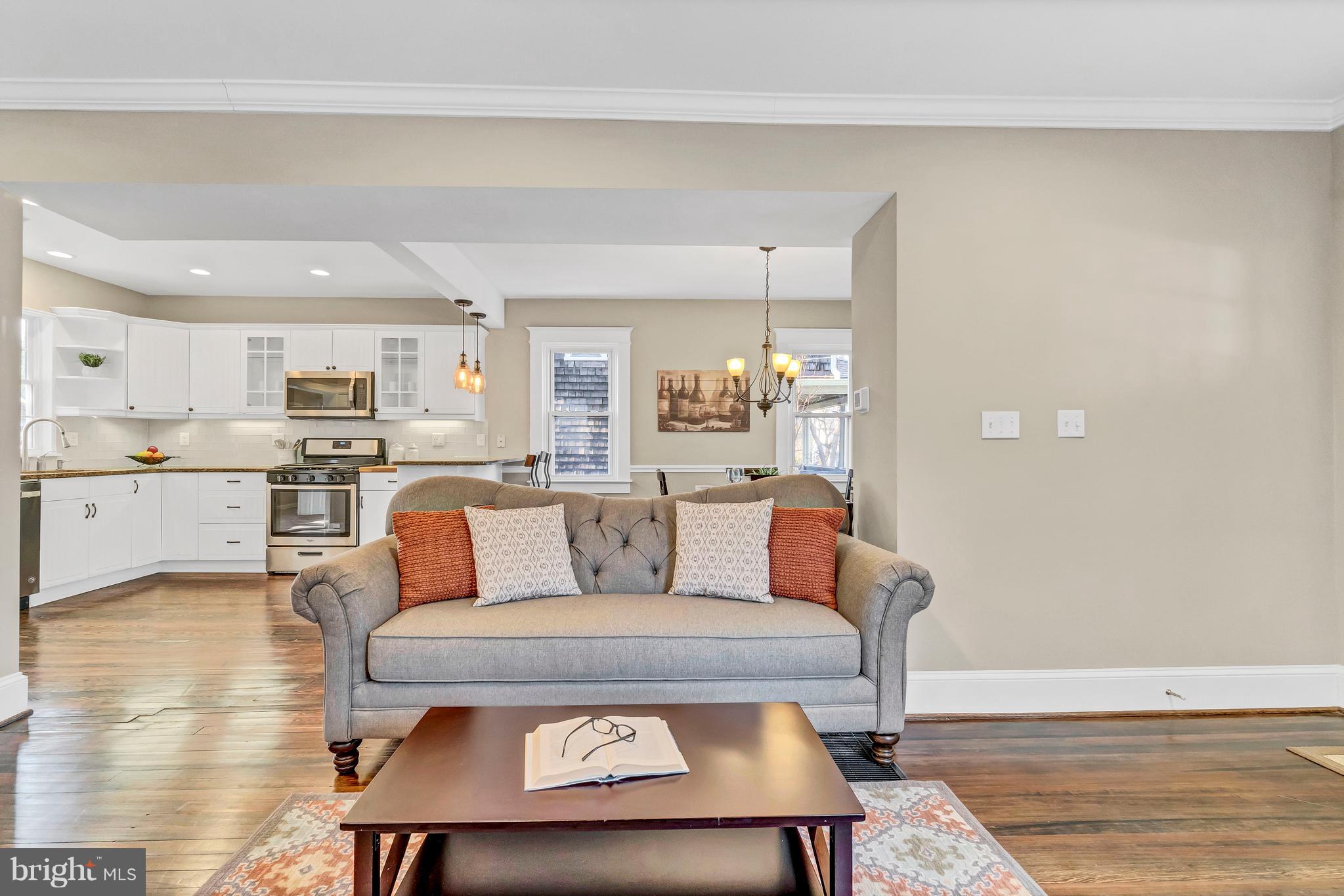 605 St Dunstans Road Baltimore, MD 21212 - Photo 7 of 43 a living room with furniture and a wooden floor