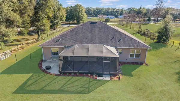 $489,900 | 465 Northeast 155th Street Road, Citra, FL 32113