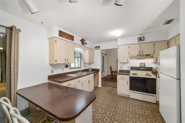 $489,900 | 465 Northeast 155th Street Road, Citra, FL 32113