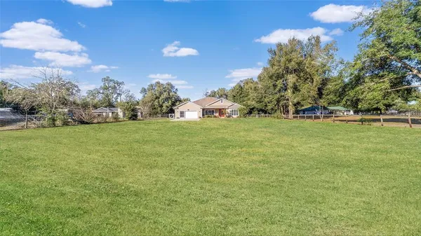 $489,900 | 465 Northeast 155th Street Road, Citra, FL 32113