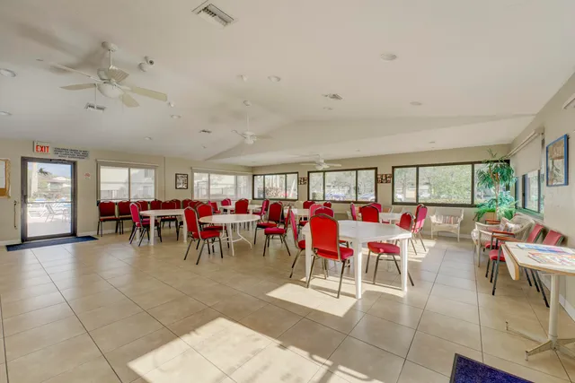 $2,400 | 6446 Chasewood Drive, Unit B, Jupiter, FL 33458