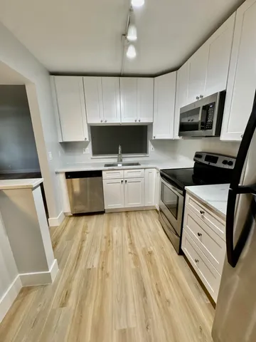 $2,400 | 6446 Chasewood Drive, Unit B, Jupiter, FL 33458