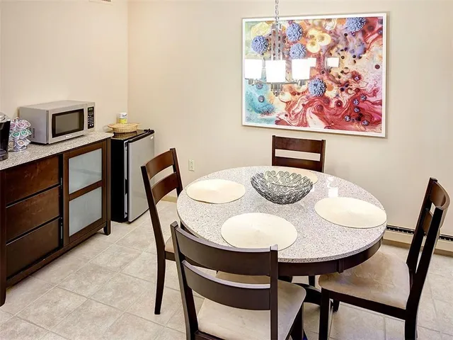 $840,000 | 5000 5th, Unit 101, Pittsburgh, PA 15232
