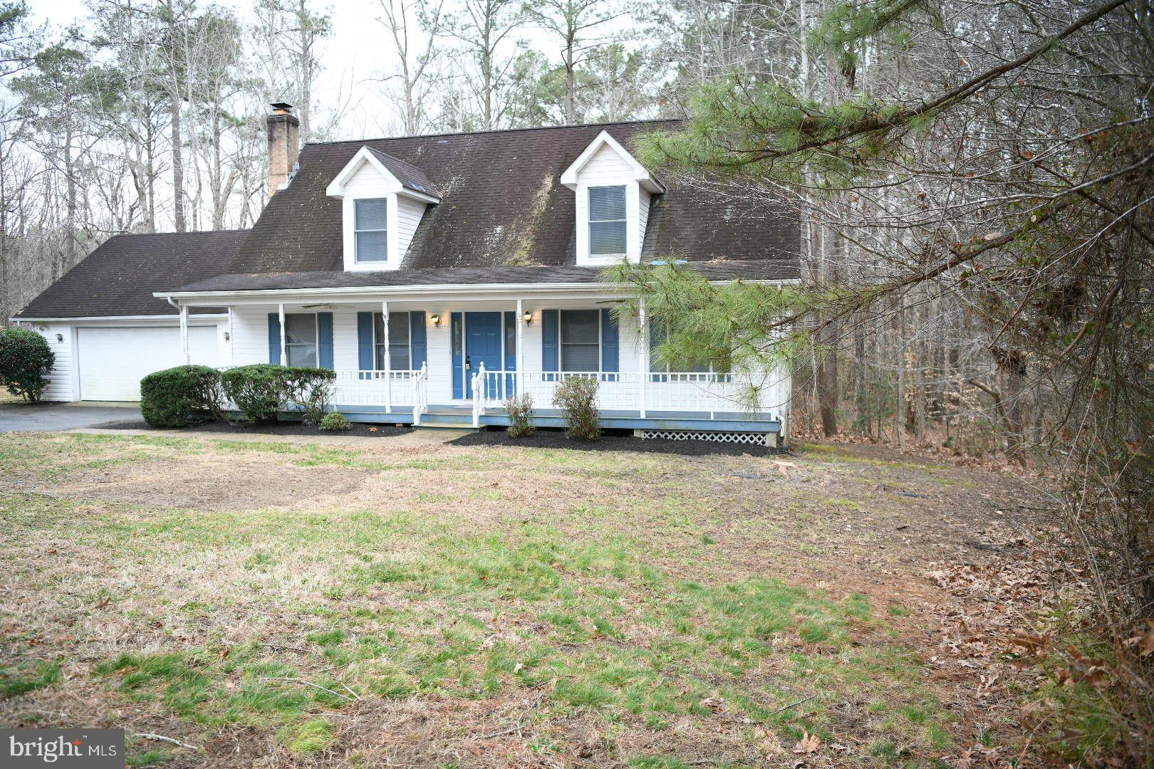 20503 Chestnut Ridge Drive Leonardtown, MD 20650 - Photo 4 of 36 a front view of a house with entertaining space