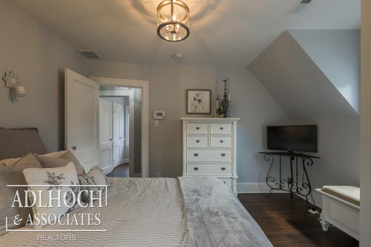 292 Kerby Road Grosse Pointe Farms, MI 48236 - Photo 17 of 26