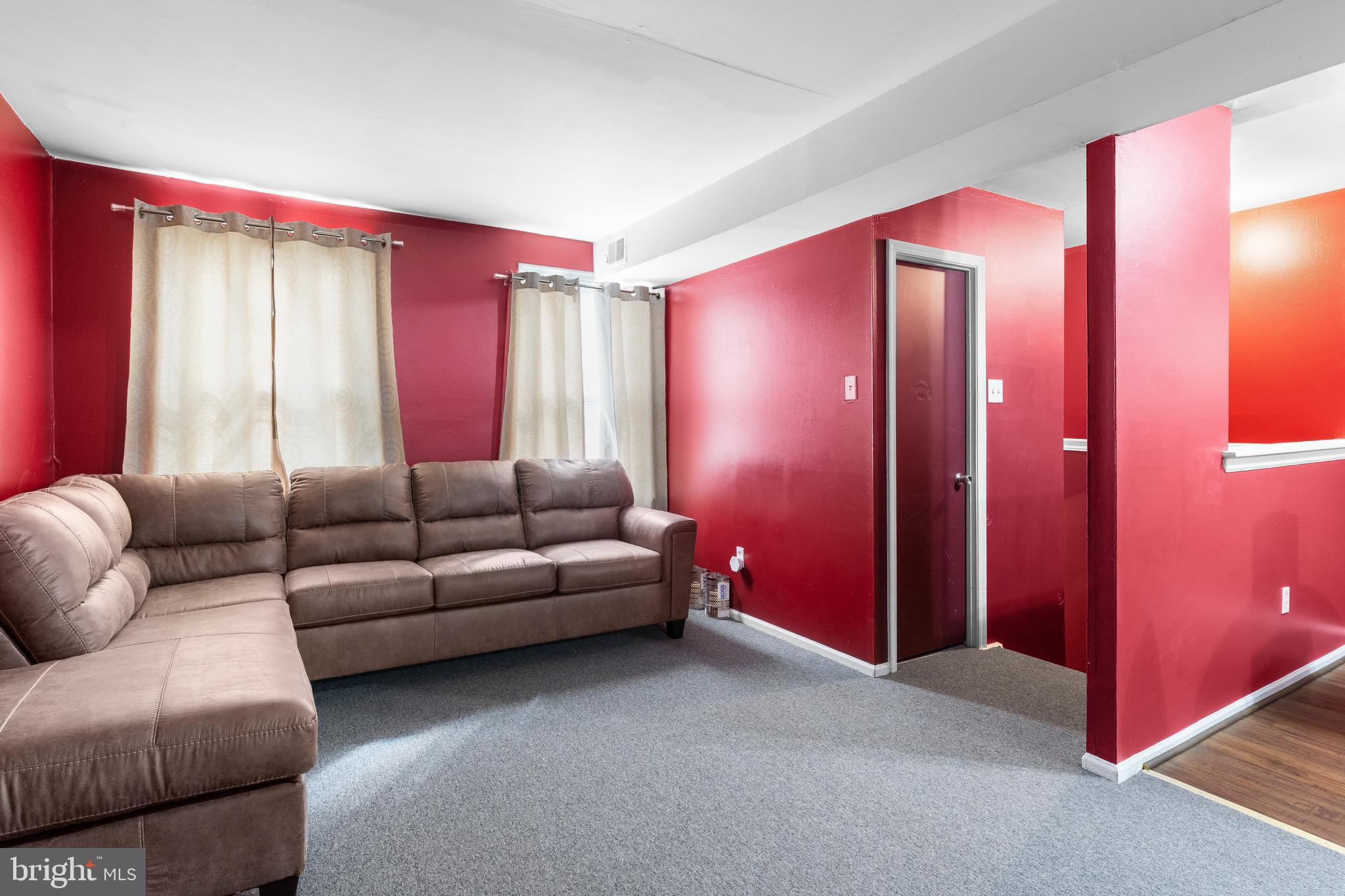 2833 Saxton Road Philadelphia, PA 19114 - Photo 18 of 38