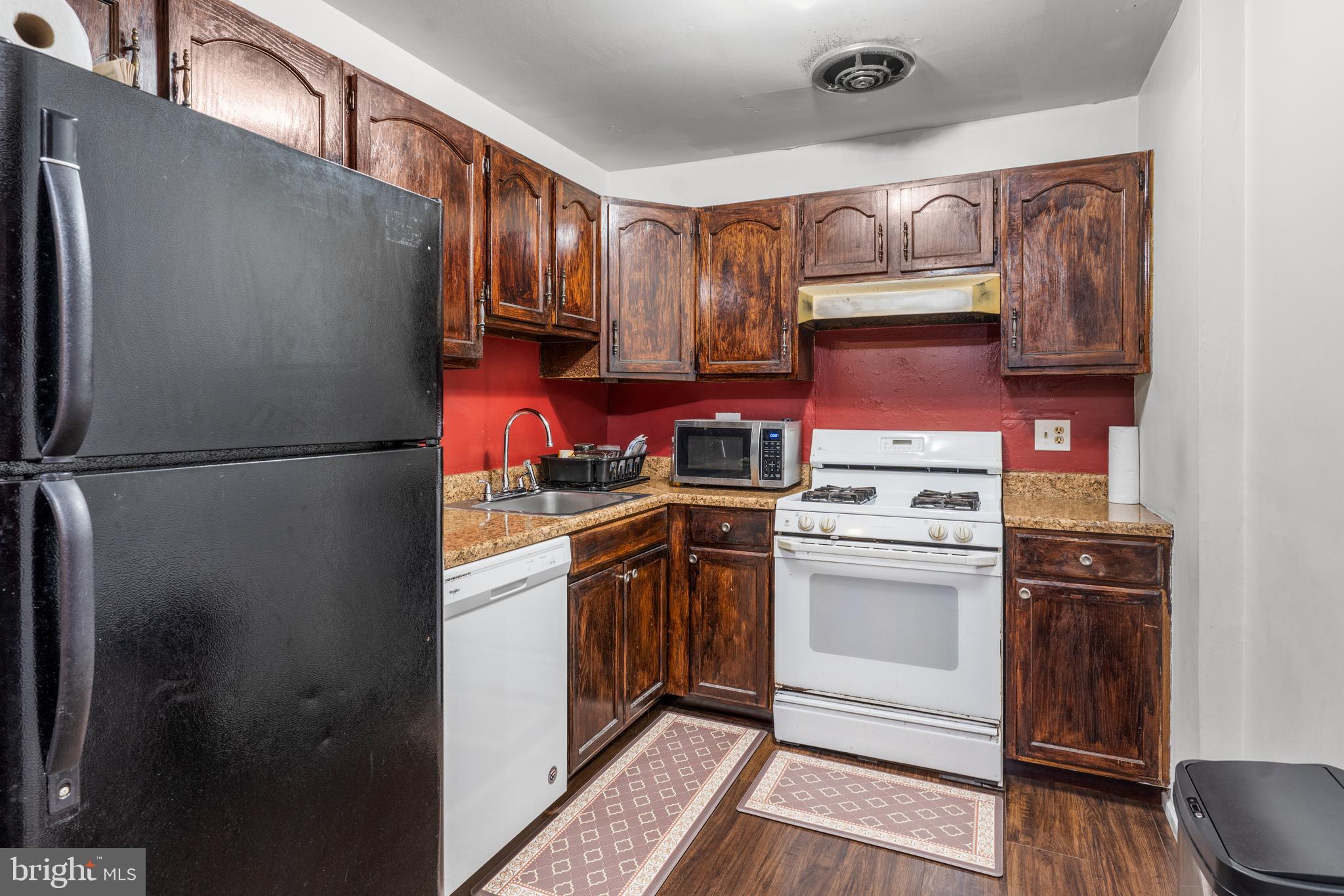 2833 Saxton Road Philadelphia, PA 19114 - Photo 21 of 38