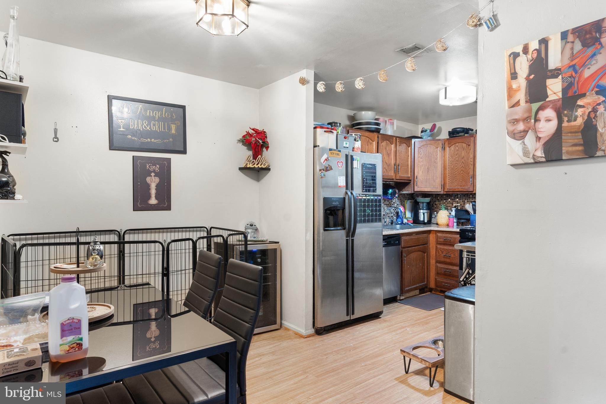 2833 Saxton Road Philadelphia, PA 19114 - Photo 5 of 38