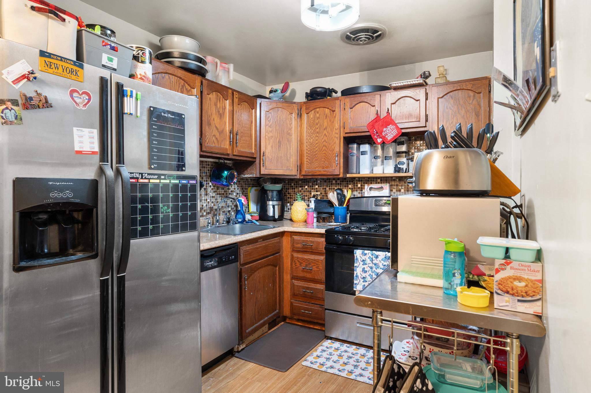 2833 Saxton Road Philadelphia, PA 19114 - Photo 7 of 38