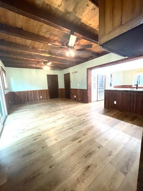 200 Lancaster Street Boca Raton, FL 33487 - Photo 20 of 43 a view of a garage